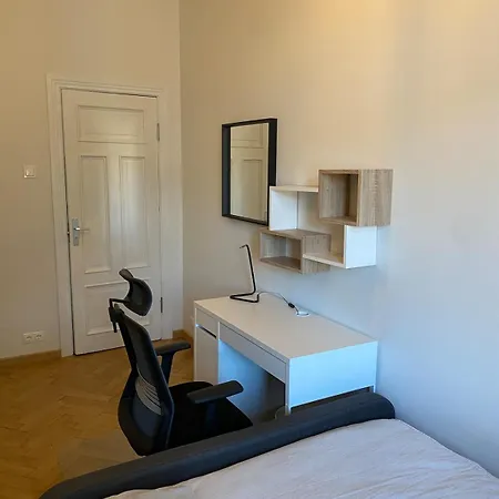 Apartment Elegant 3br-85m2 Center Riga